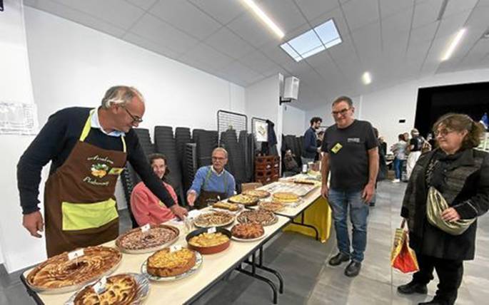 De gauche à droite : Gaby Jollé, Frédérique Coz, Christian Guiavarch, Noël Le Gall, Karen Sannier.